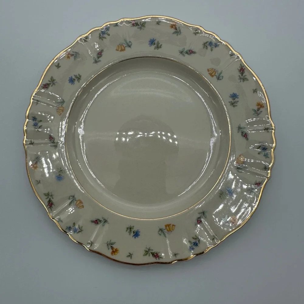 Syracuse China set three